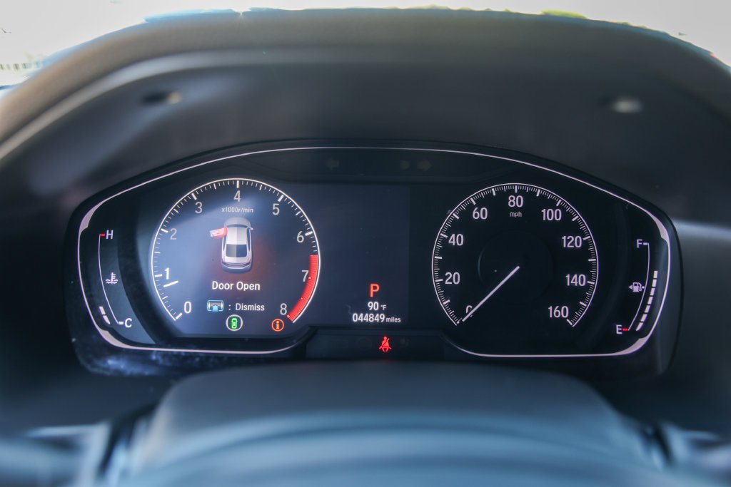 Used 2019 White Honda Sport image 11