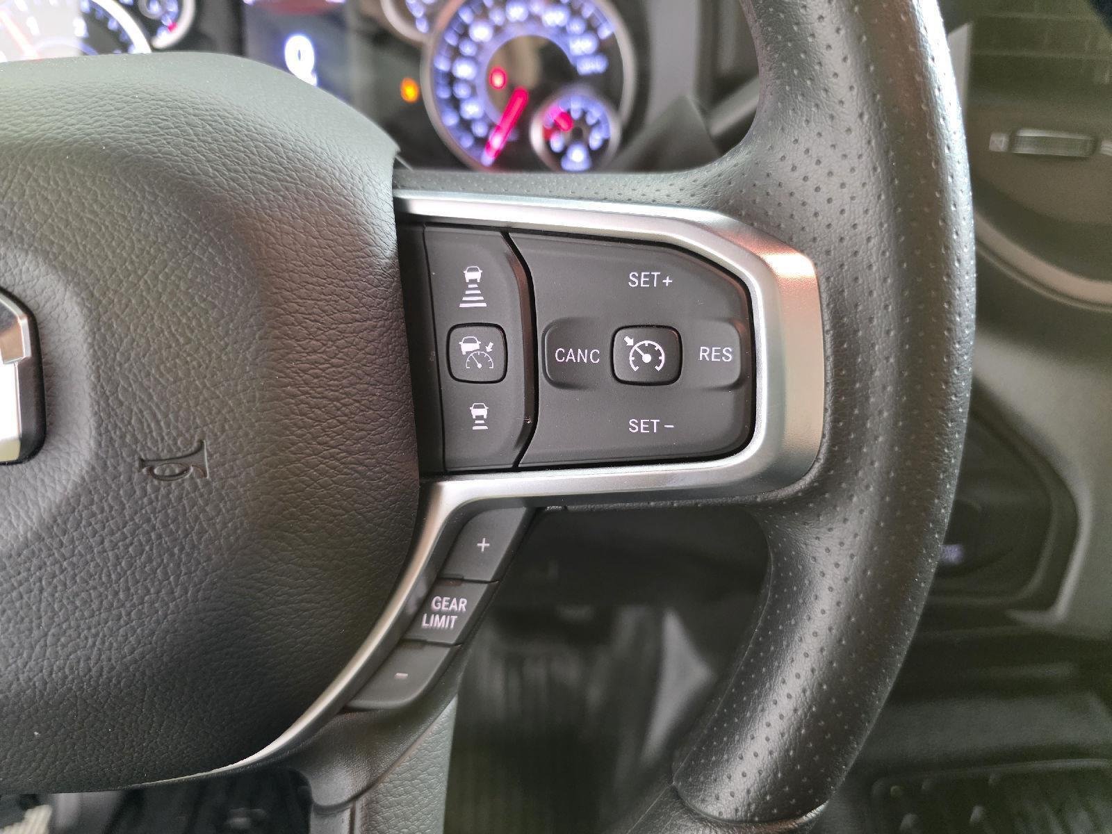2026 RAM 3500 Chassis Tradesman - Photo 25