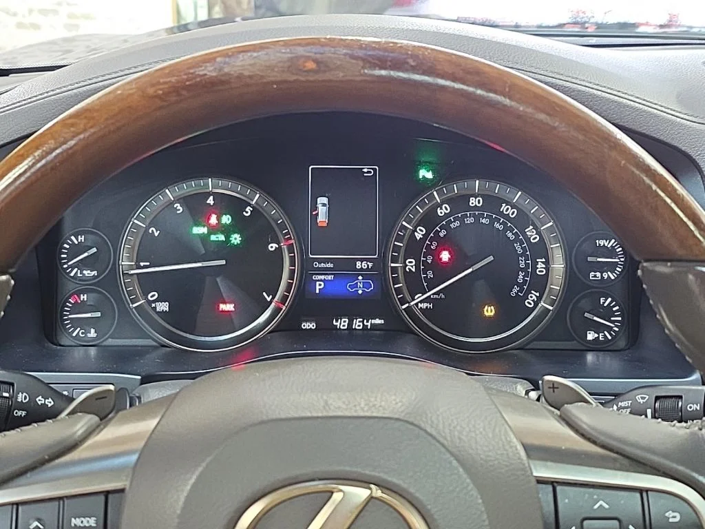 Used 2019 Black Onyx Lexus 570 image 23