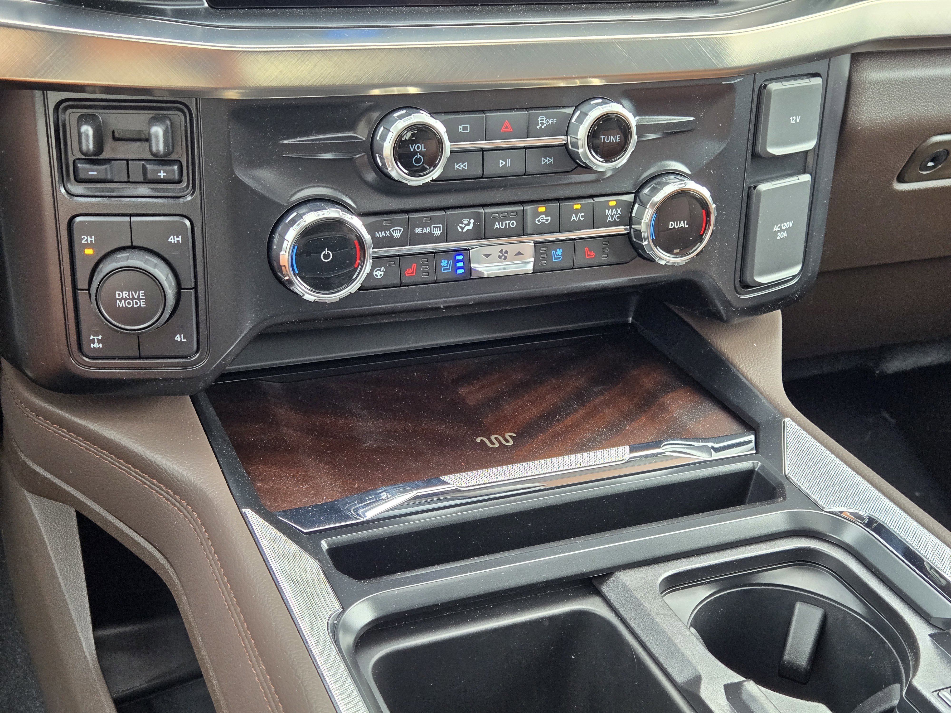 New 2026 STAR WHITE Ford King Ranch image 29