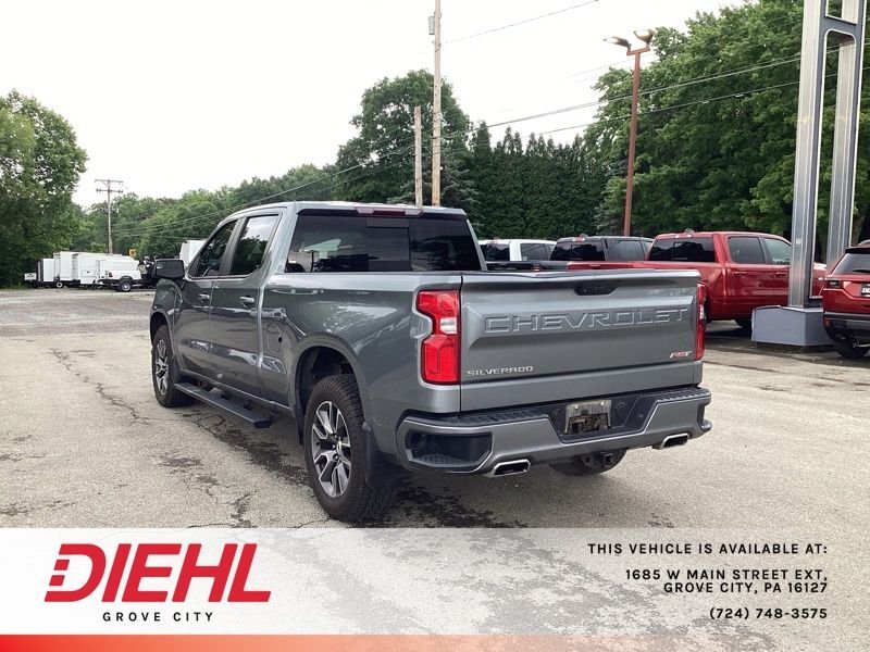 Used 2019 Gray Chevrolet RST image 5