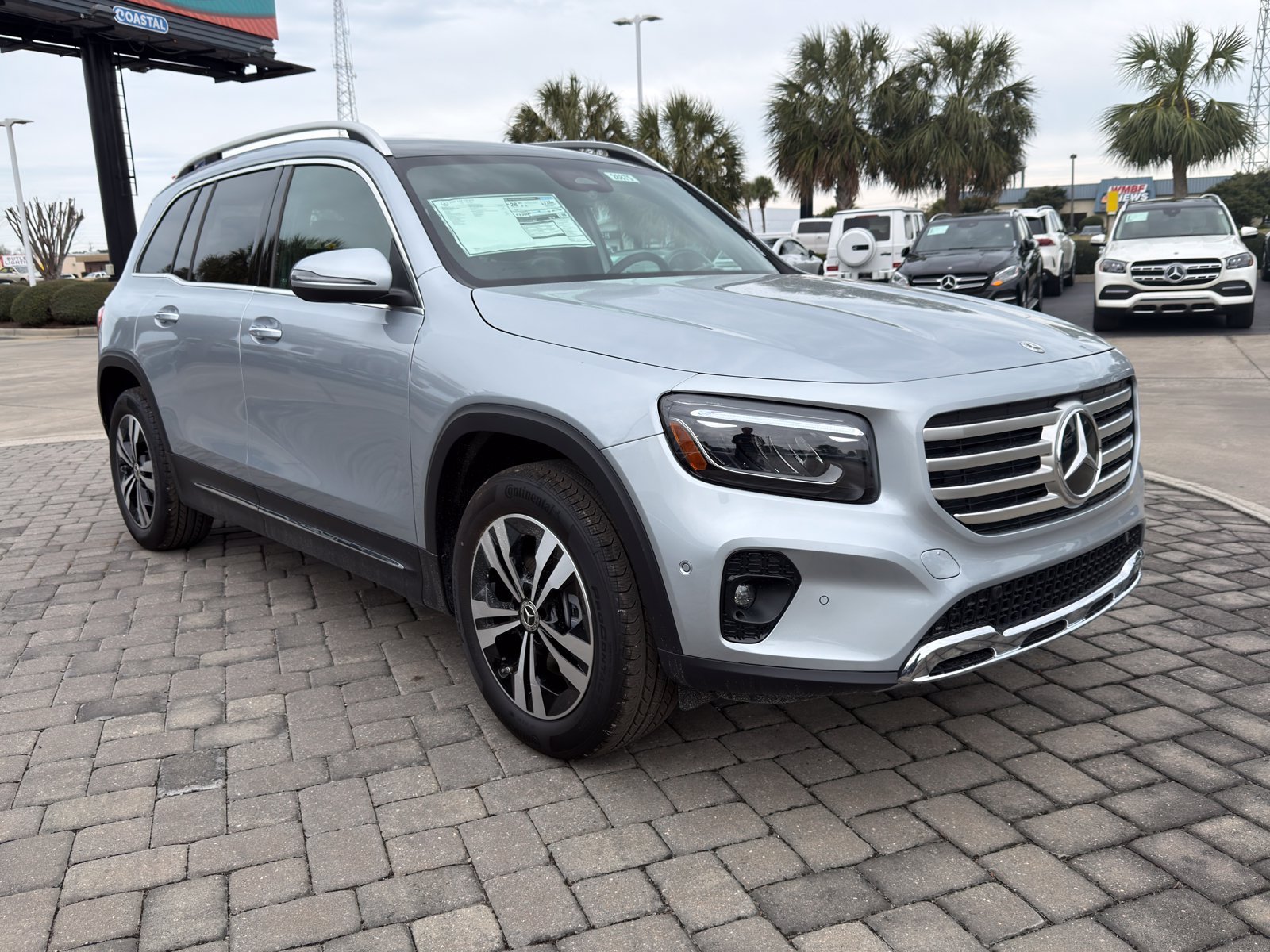 New 2026 Cirrus Silver Metallic Mercedes-Benz GLB 250 image 31