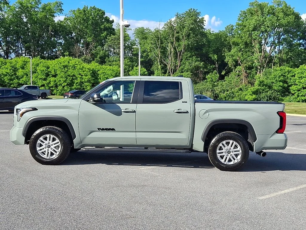 2024 Toyota Tundra SR5 - Photo 7