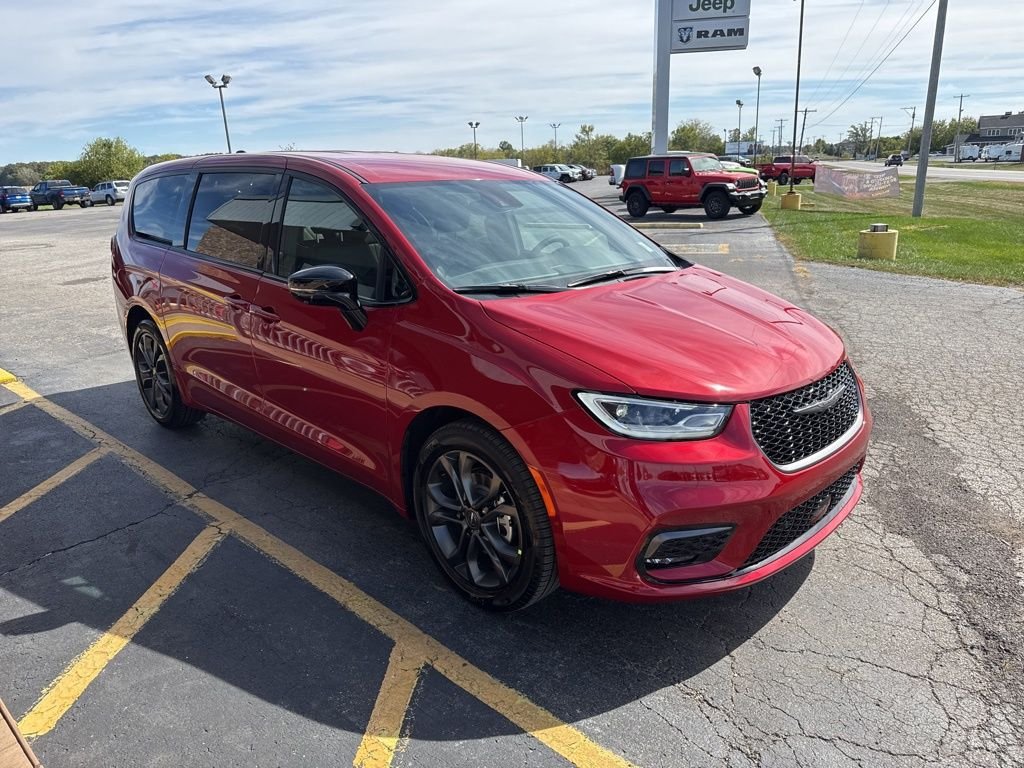 2026 Chrysler Pacifica