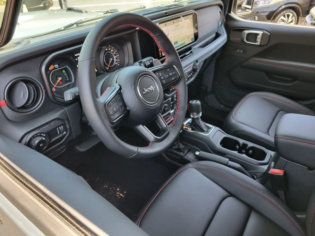 2026 Jeep Wrangler 4-Door photo 2