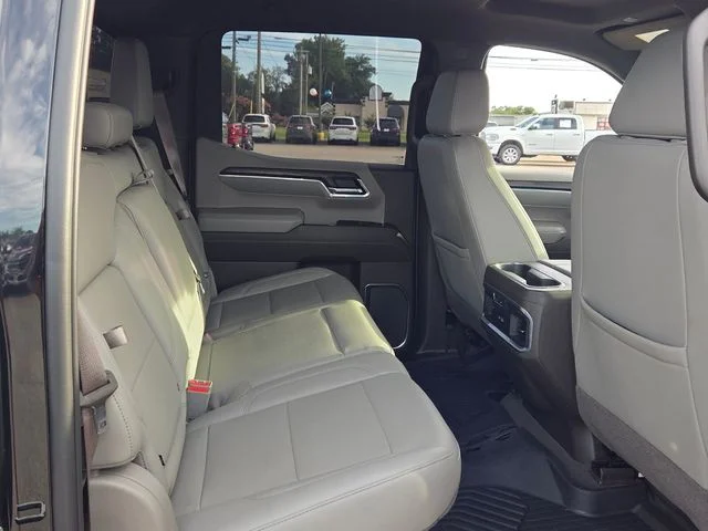 Used 2022 Black GMC SLT image 15