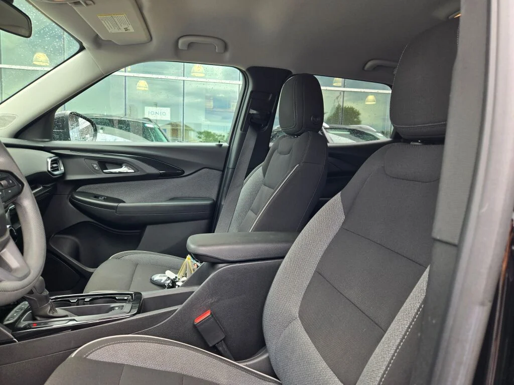 Used 2022 Black Chevrolet LT image 18
