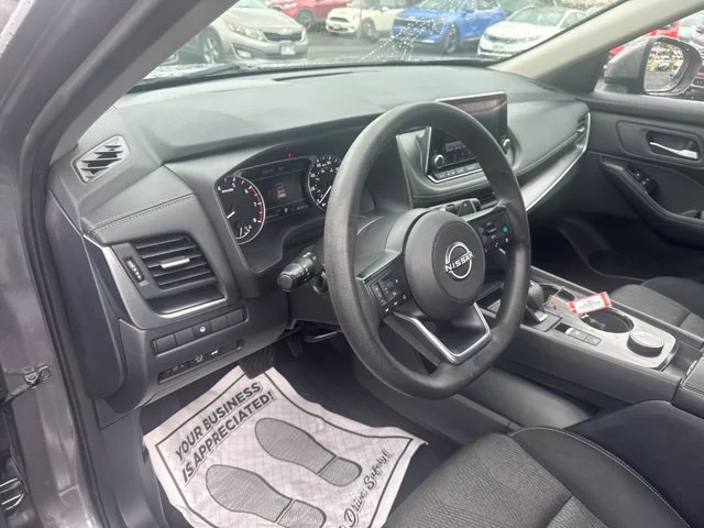 Used 2024 Gray Nissan SV image 18