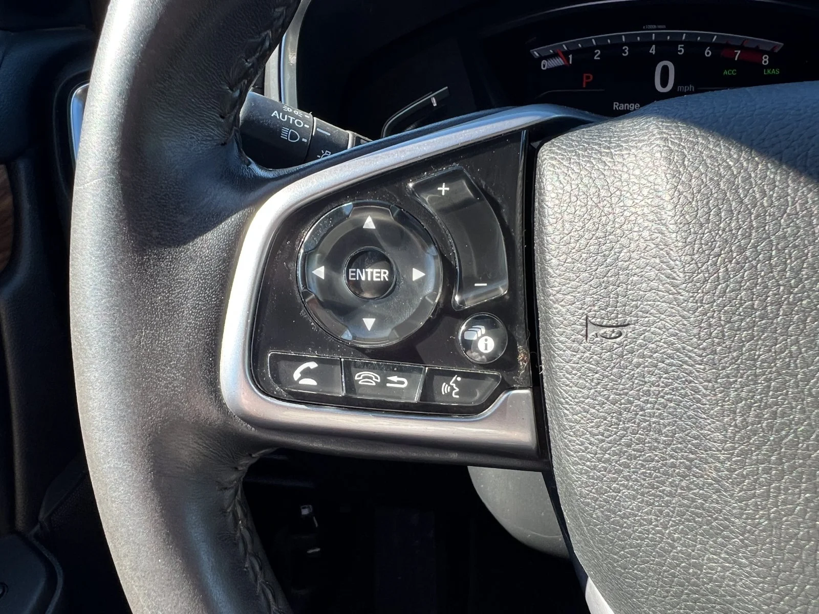 Used 2022  Honda Touring image 13