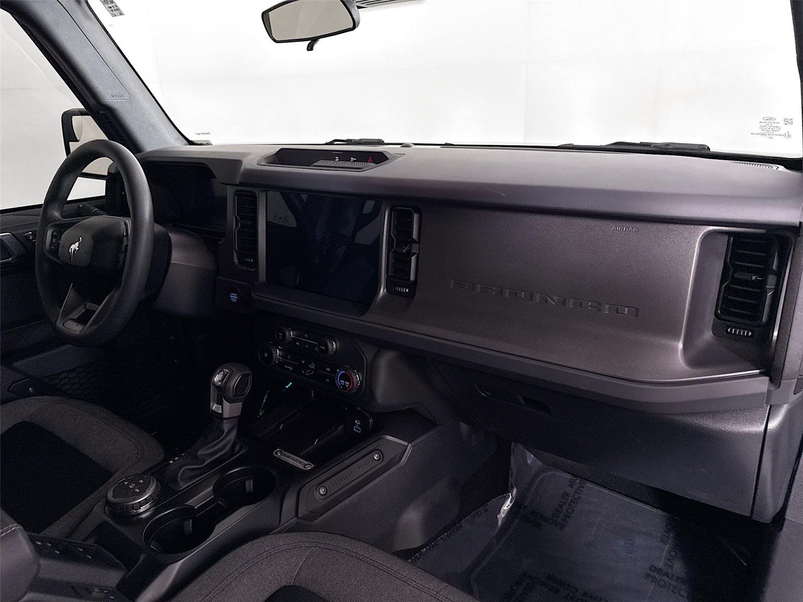 Used 2025 Oxford White Ford Base image 37