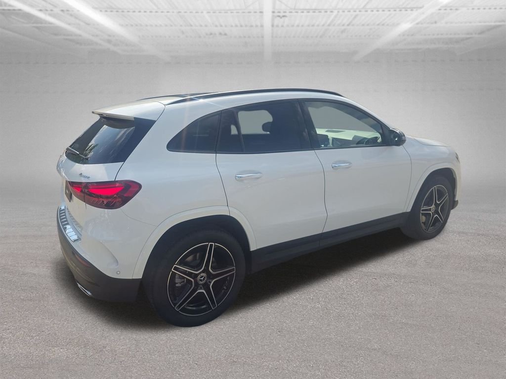 New 2026 Polar White Mercedes-Benz GLA 250 image 5