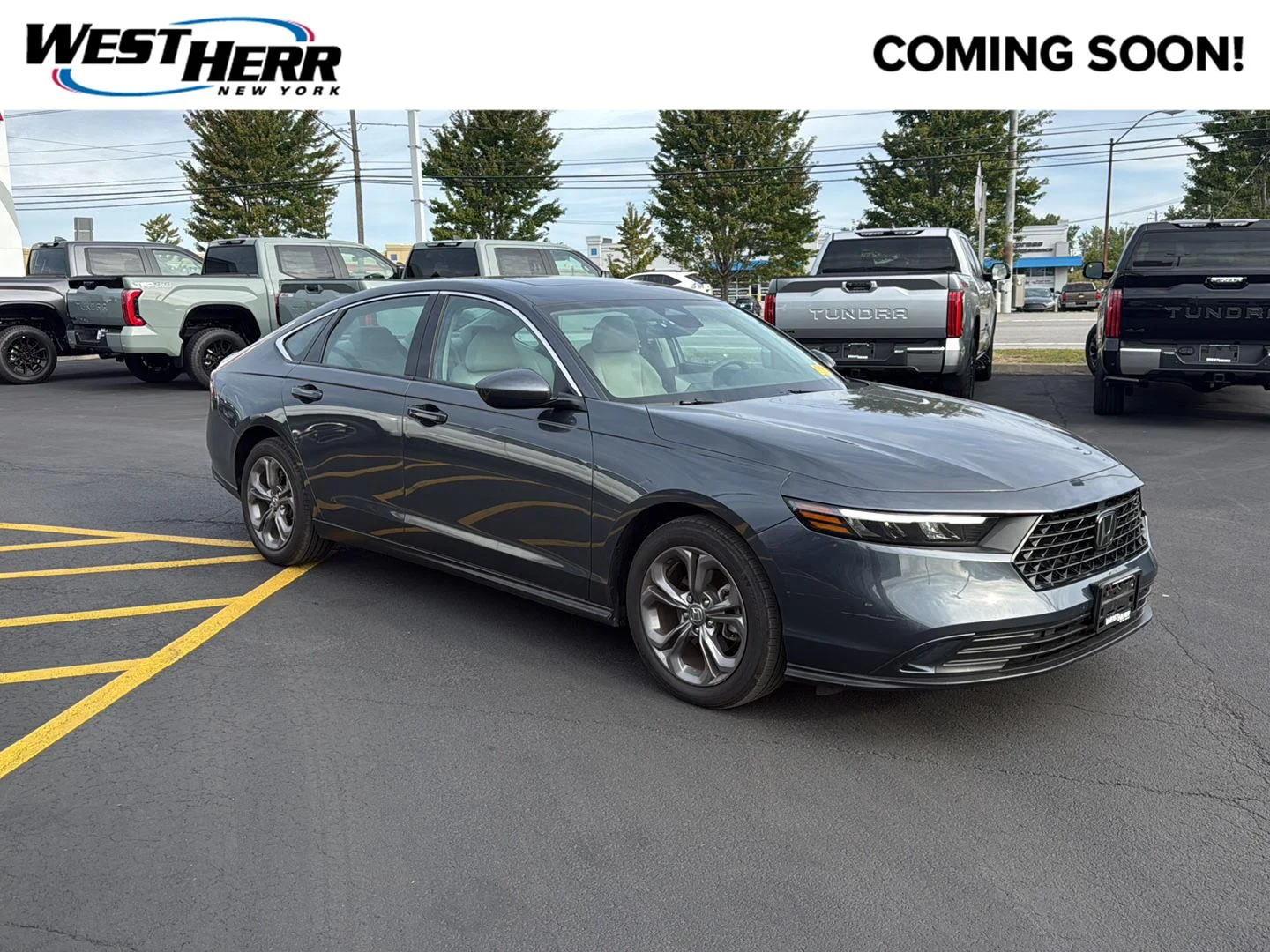 Used 2024 Meteorite Gray Metallic Honda EX image 1