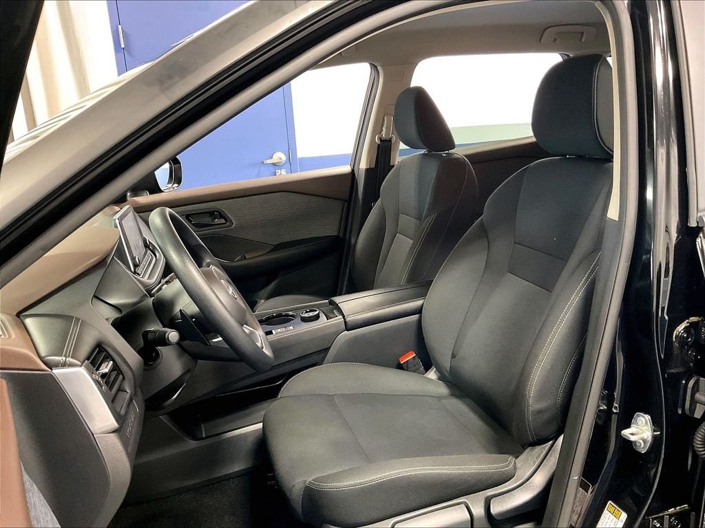 Used 2023 Black Nissan S image 10