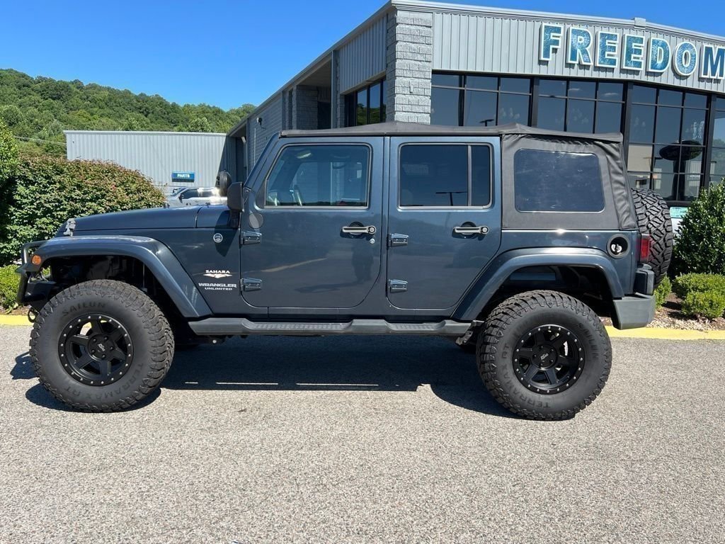 Used 2008 Steel Blue Metallic Jeep Unlimited Sahara image 6