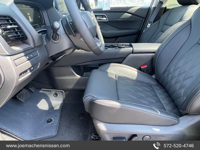 New 2026 Champagne Silver Metallic Nissan Platinum image 11