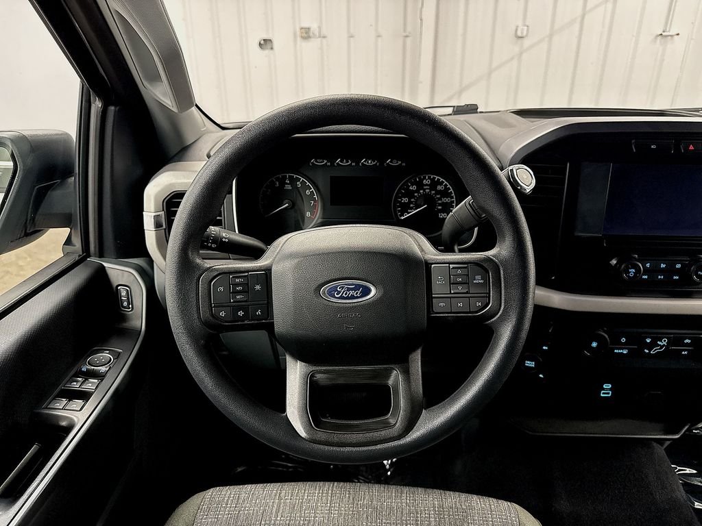 Used 2023 Silver Ford XLT image 11