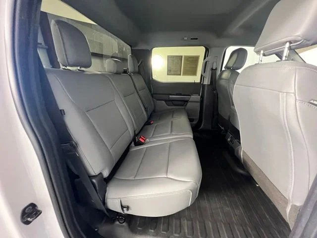 Used 2022 White Ford XL image 31