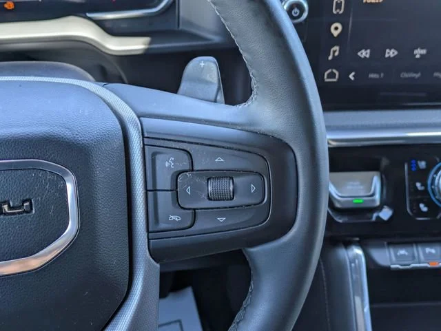 Used 2023 Onyx Black GMC Denali image 17