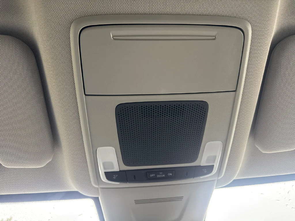 2025 Honda CR-V LX - Photo 28