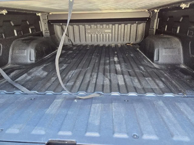 Used 2025 Sterling Metallic GMC Denali image 17