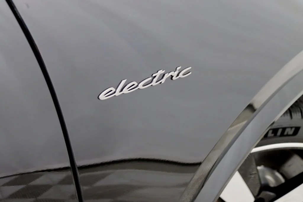 2025 Porsche Macan Electric Turbo