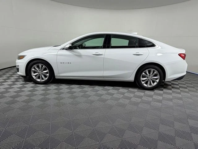 Used 2024 White Chevrolet LT image 4
