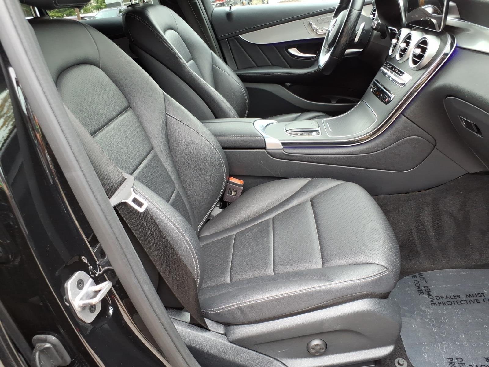 Used 2023 Black Mercedes-Benz GLC 300 image 24