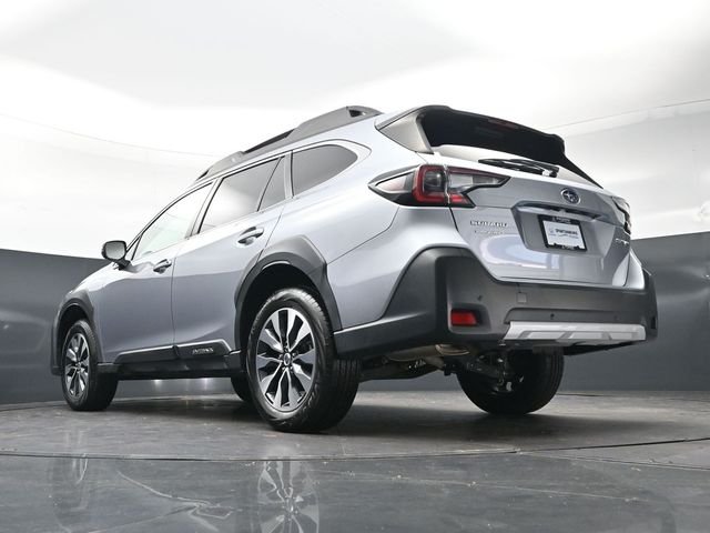 Used 2024 Ice Silver Metallic Subaru Limited image 47