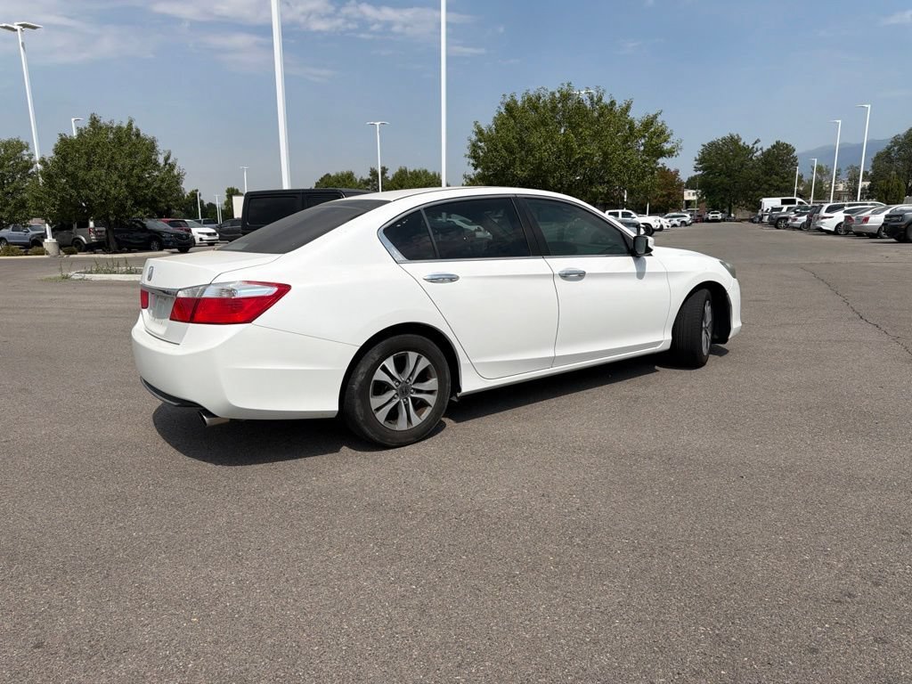 Used 2015  Honda LX image 4