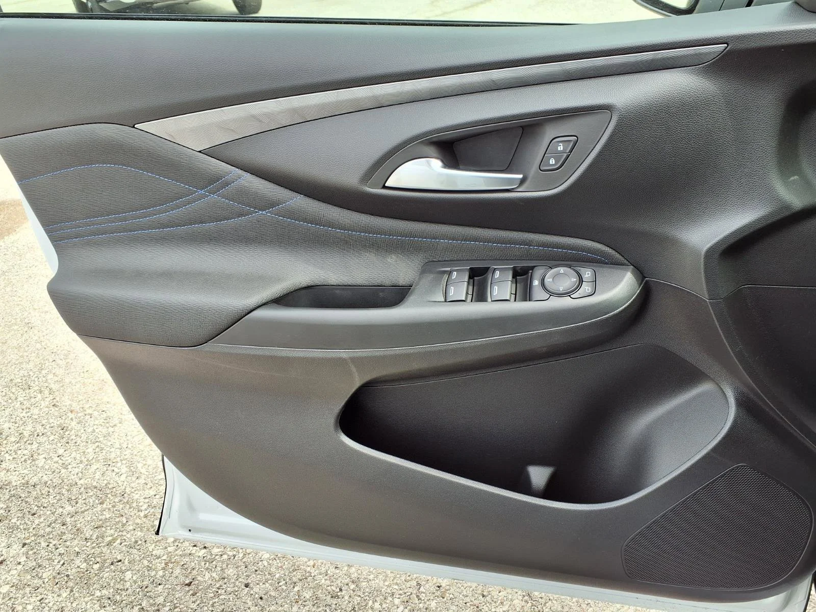2026 Buick Envista Sport Touring - Photo 12