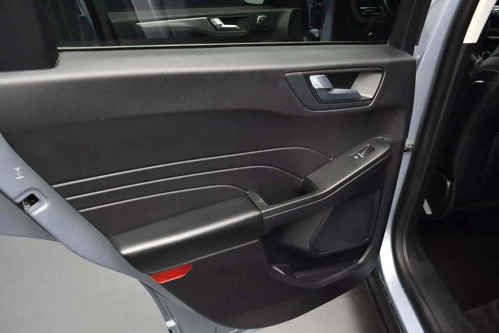 Used 2022 Blue Ford Titanium image 22