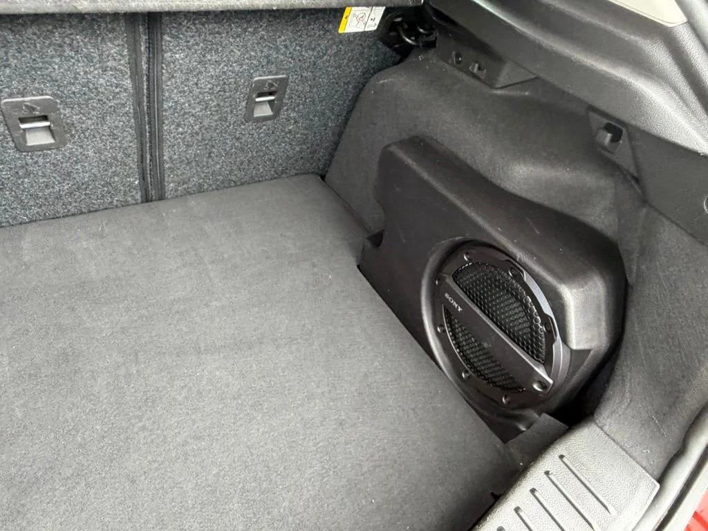 Used 2018 Red Ford SEL image 40