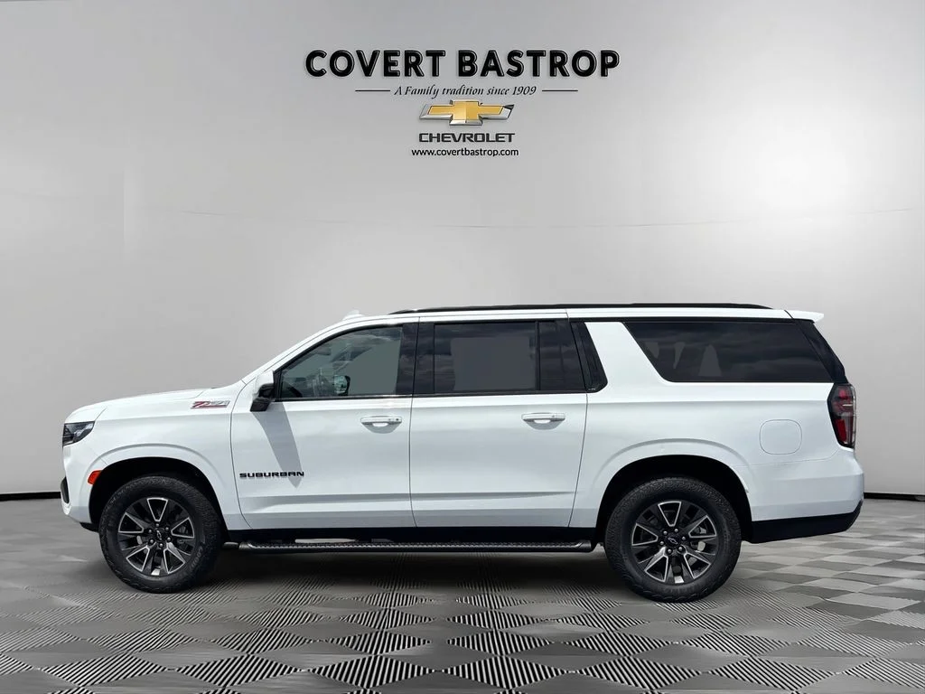 Used 2023 White Chevrolet Z71 image 4