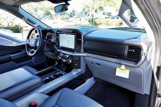 Used 2024 Gray Ford XLT image 16