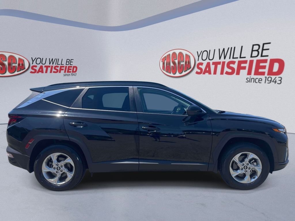 Used 2024 Black Hyundai SEL image 5