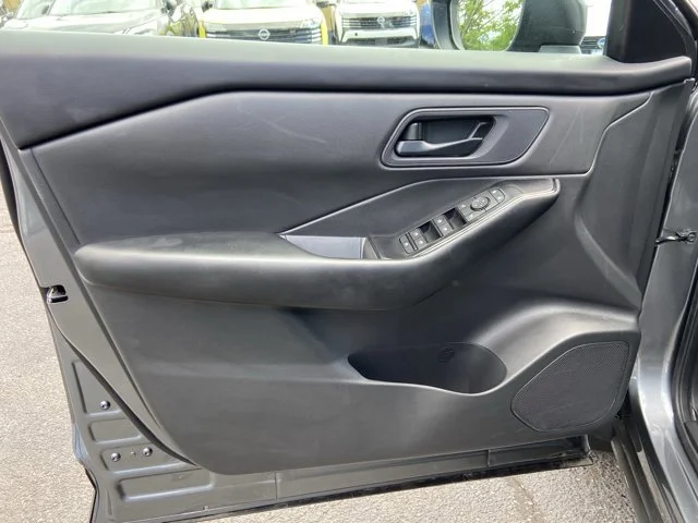 2025 Nissan Rogue S - Photo 24