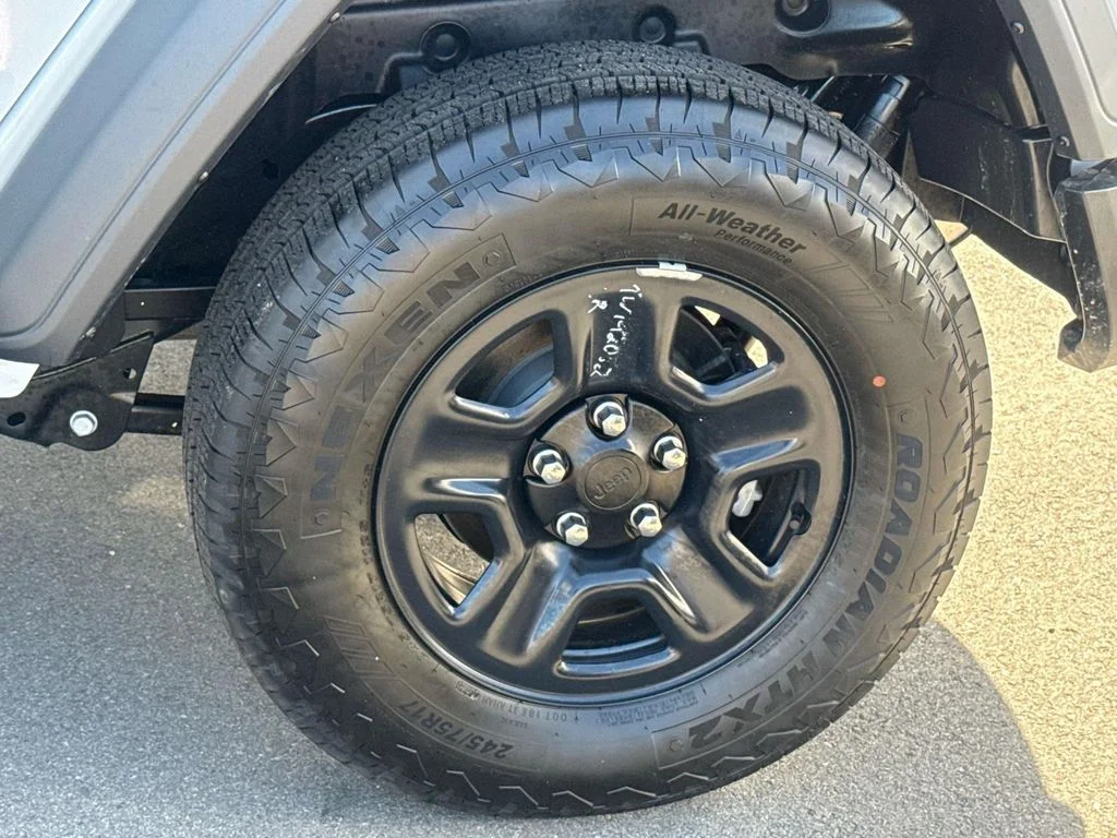 New 2026 White Jeep Sport image 39