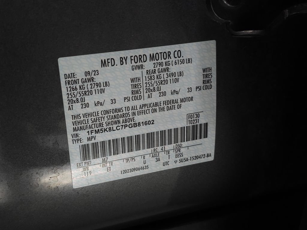 Used 2023 Gray Metallic Ford King Ranch image 39