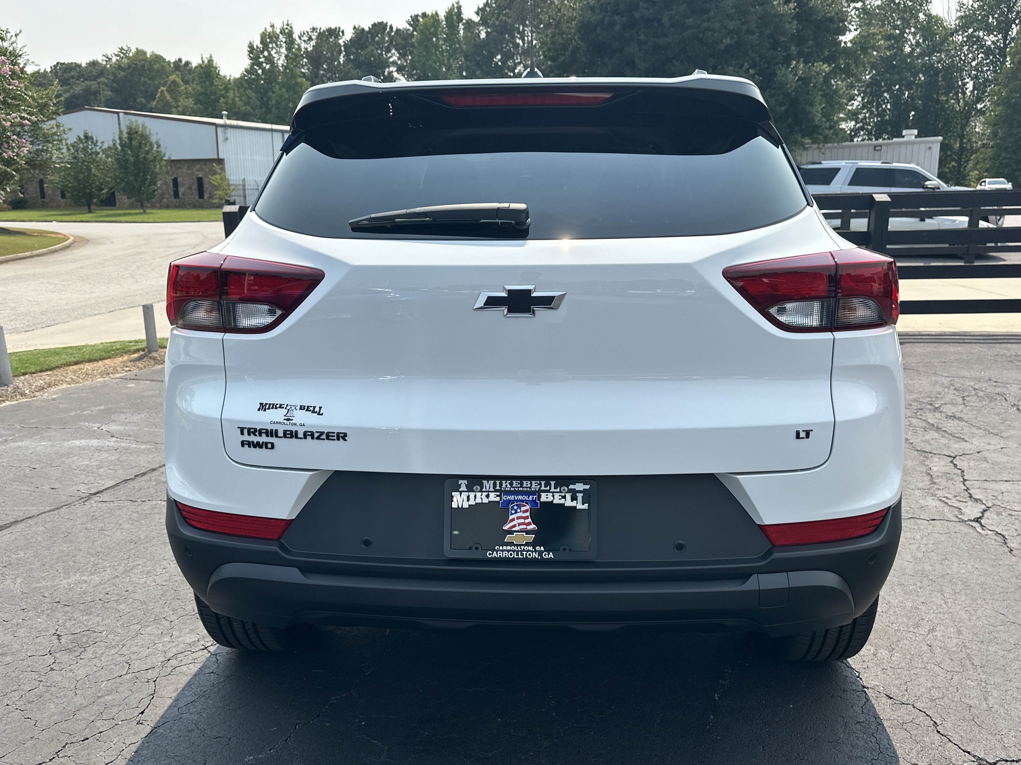 New 2026 Summit White Chevrolet LT image 7