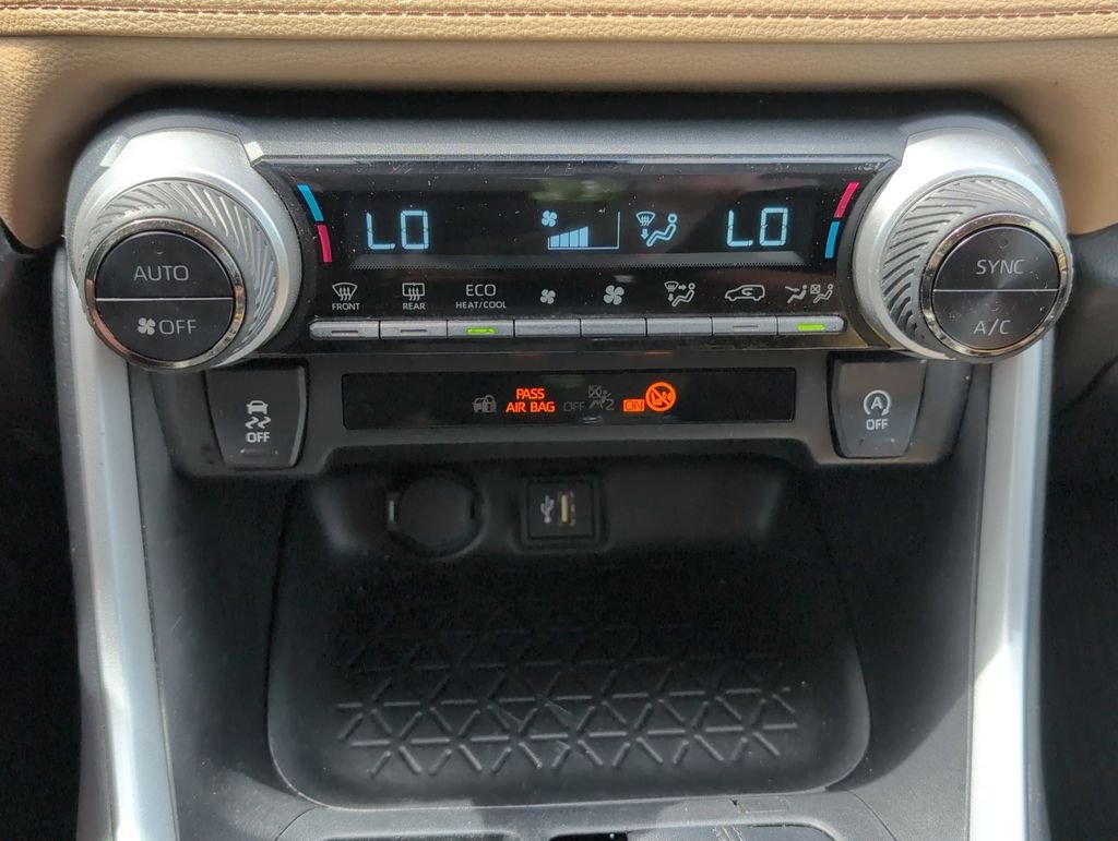 Used 2023 White Toyota XLE image 20