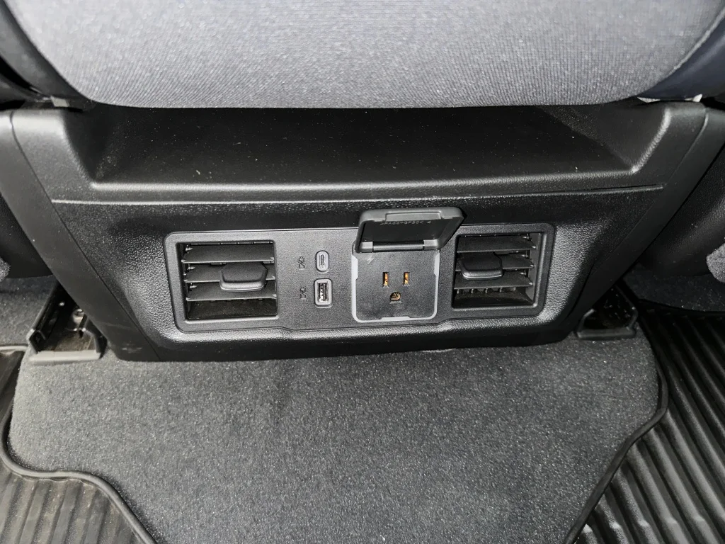 Certified Used 2025 Summit White Chevrolet LT image 22