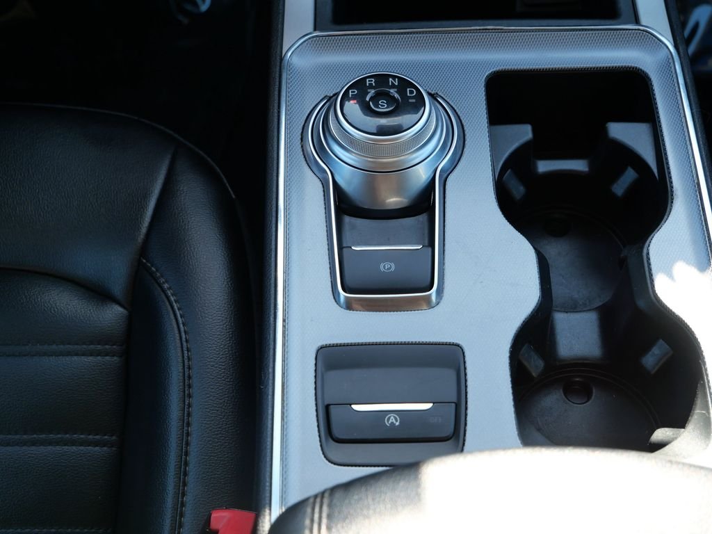 Used 2021 Red Ford SEL image 18