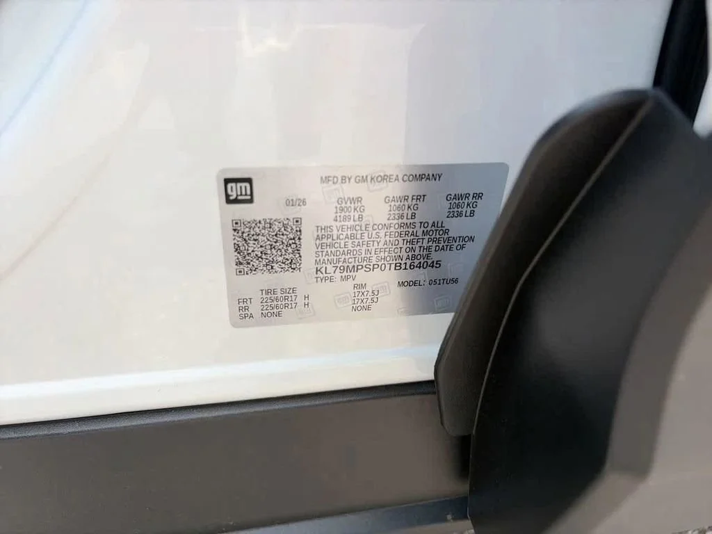 New 2026 Summit White Chevrolet LT image 29