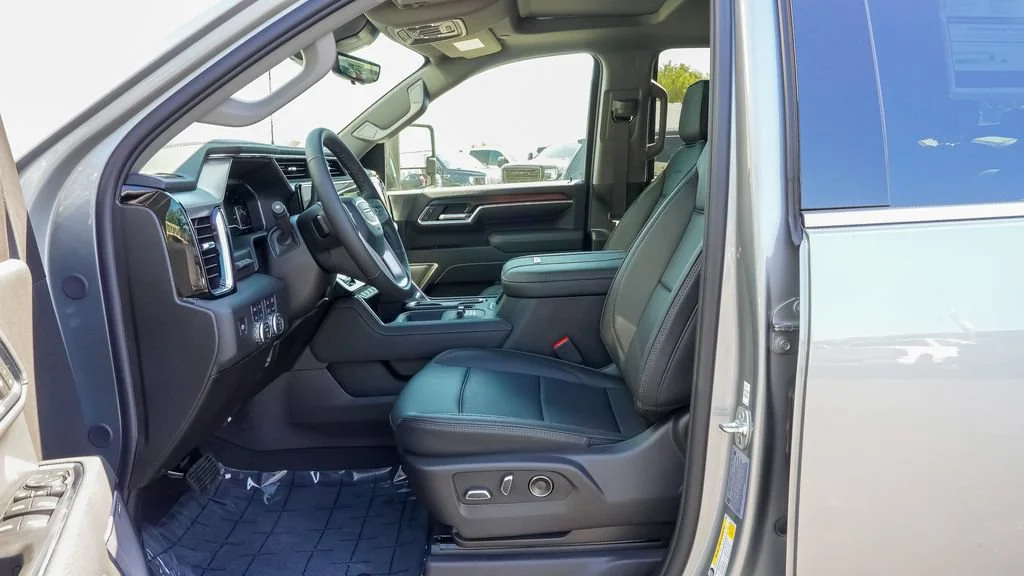 2026 GMC Sierra 2500HD Denali - Photo 16