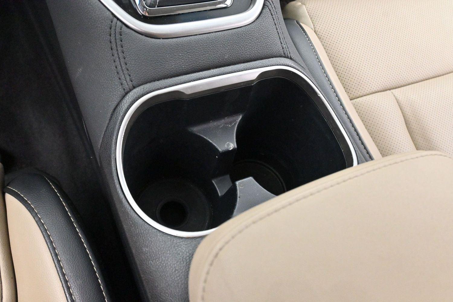 Used 2022 Crystal White Pearl Subaru Limited image 20