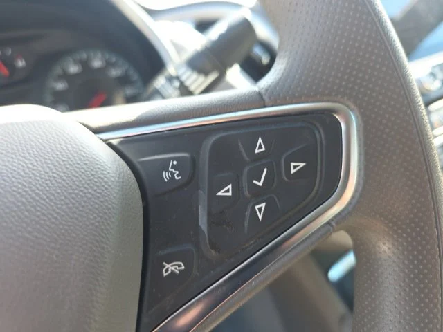 Used 2025 Gray Chevrolet LT image 18