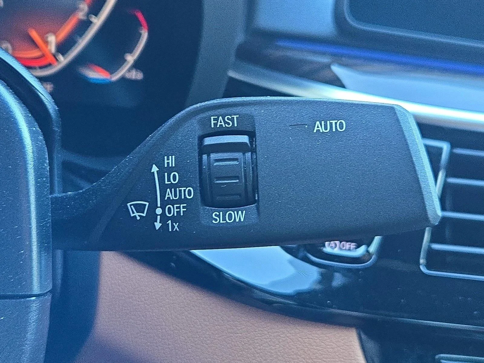 2023 BMW 5 Series 530i - Photo 16