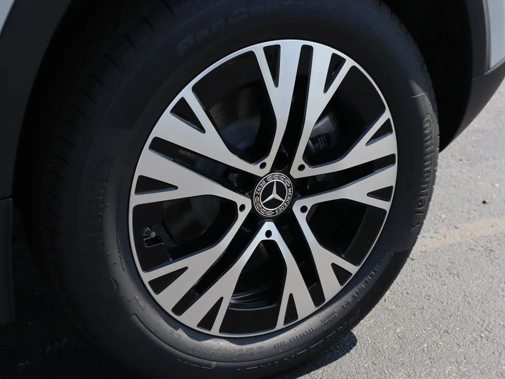 Used 2026 Cirrus Silver Metallic Mercedes-Benz GLA 250 image 45