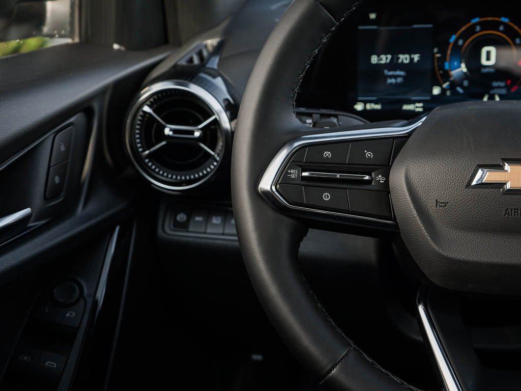2027 Chevrolet Equinox LT - Photo 20