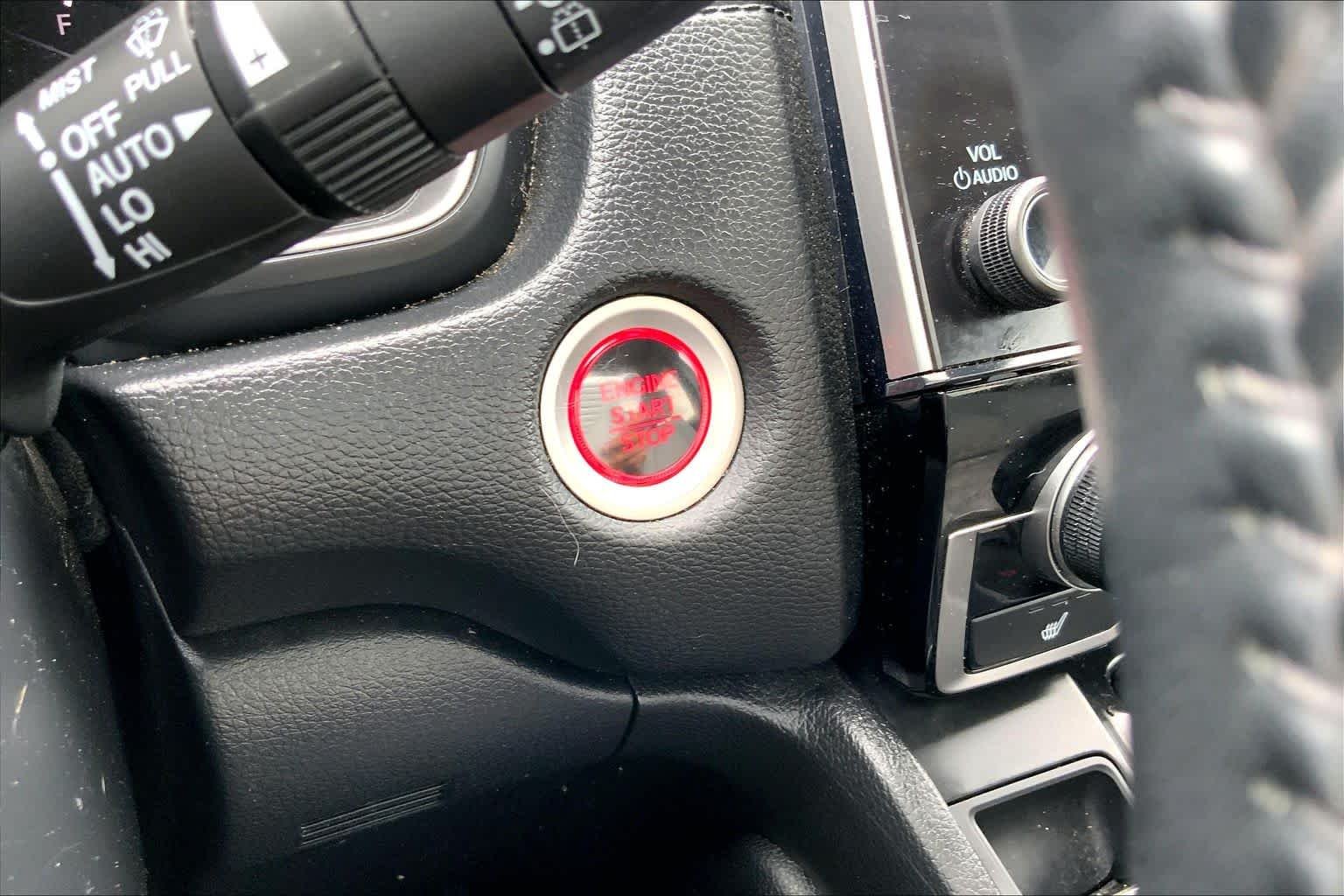 Used 2020 Radiant Red Metallic Honda Touring image 36